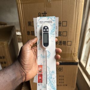Digital thermometer
